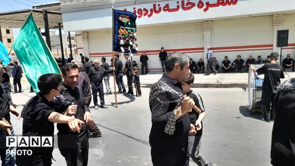 مراسم باشکوه عاشورای حسینی در مسجد امام جعفر صادق(ع)