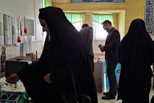 بازدید مسئولان آموزشی مقطع ابتدایی از طرح جابر بن حیان در دبستان ایمان