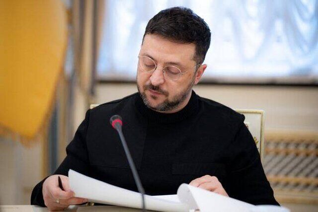 زلنسکی آتش‌بس پیشنهادی روسیه را پذیرفت
