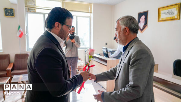 بازدید مدیرکل آموزش و پرورش خراسان رضوی از حوزه معاونت پرورشی و فرهنگی 