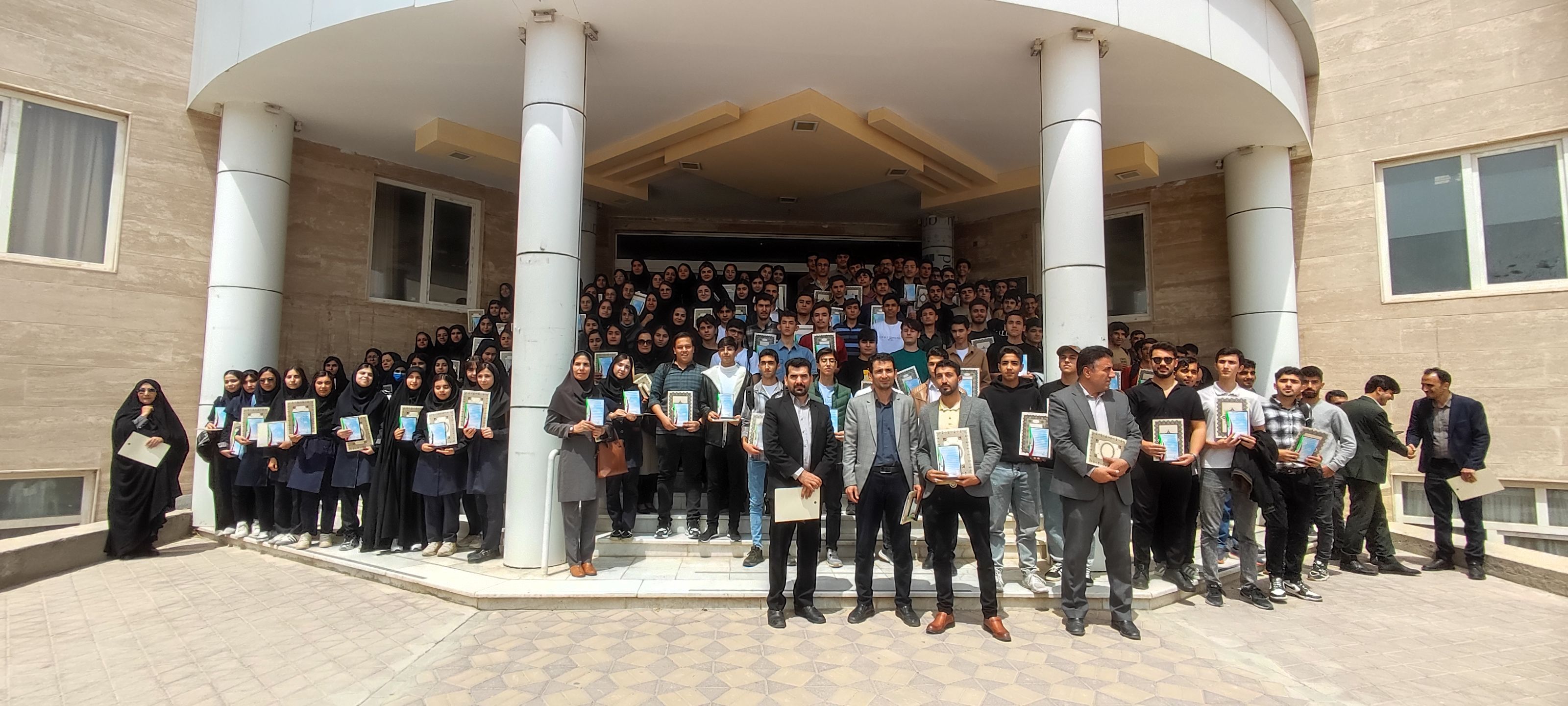 همایش بزرگ تجلیل از منتخبین المپیادهای علمی در دانشگاه آزاد شهرستان شیروان