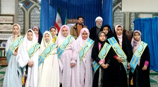 روایت نماز جمعه‌ای از جنس حضور دانش‌آموزان 