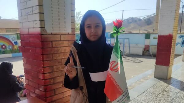 انتخابات شورای دانش‌آموزی در دبستان کوثر دیشموک