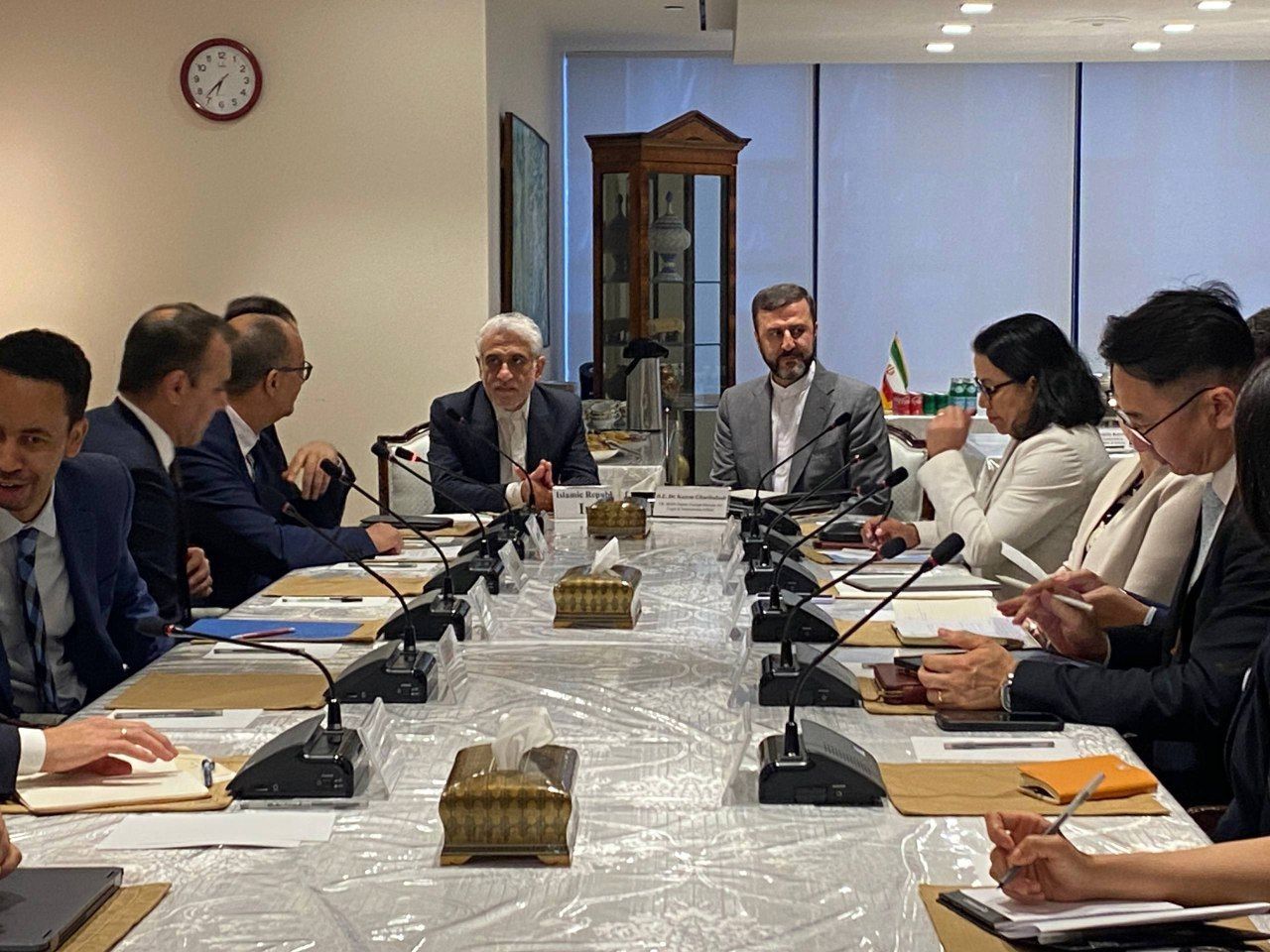 دیدار و گفت‌وگوی غریب‌آبادی با اعضای غیردائم شورای امنیت