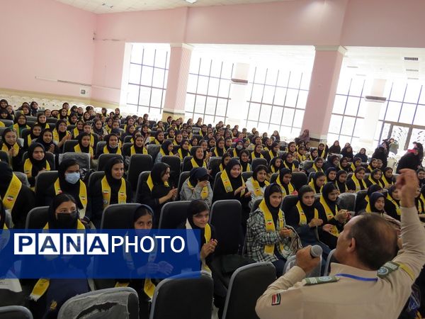 اردوی تمشک دختران بجنورد در اردوگاه شهید چمران 