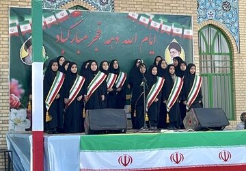 برگزاری جشن انقلاب در اشکذر