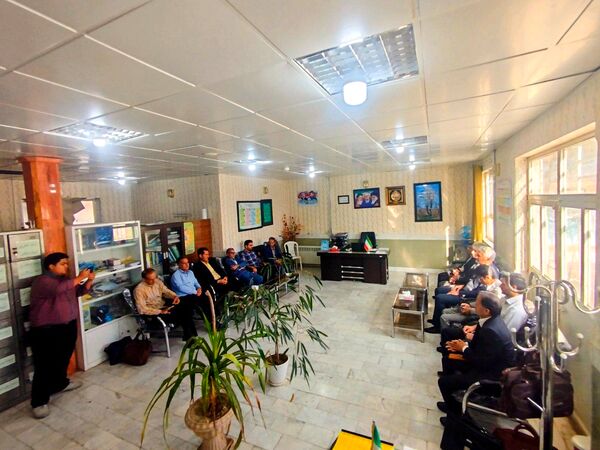 حضور مدیر آموزش و پرورش کاشمر در دبیرستان پسرانه میثاق
