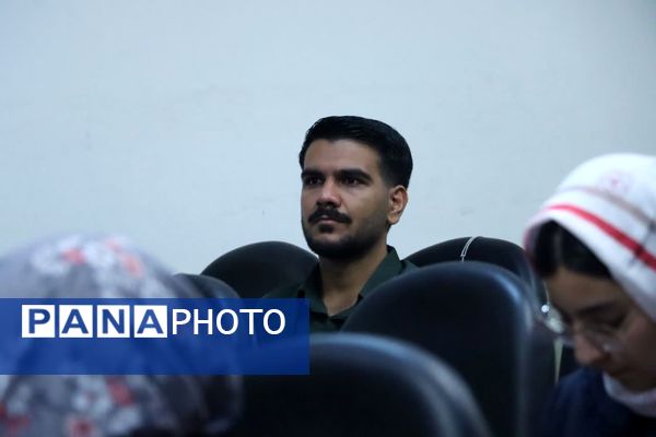 بازدید خبرنگاران پانا ناحیه یک و دو یزد از مرکز شماره ۹ آتشنشانی یزد