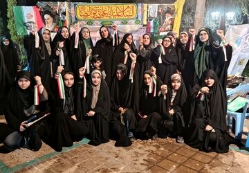  اجتماع پرشور دانش آموزان دبیرستان حاج یدالله در موکب نوجوان مبارز
