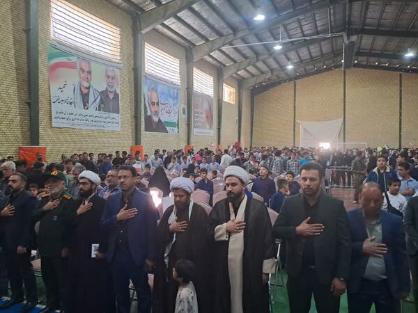بیداری دانش آموزان ایرانی در یوم الله 13آبان 