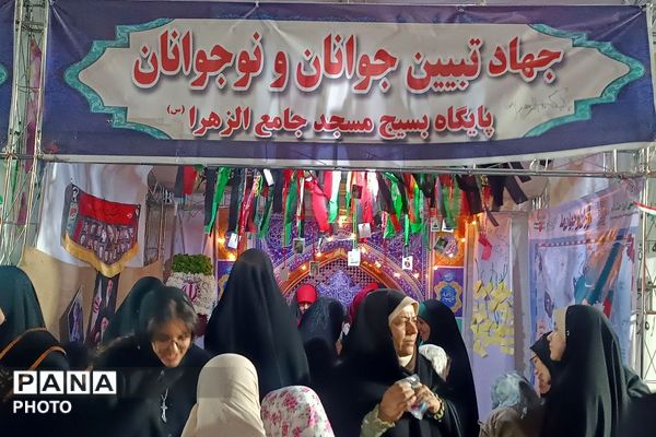 قیامدشت در قاب نور و باران؛ روایت تصویری از حال و هوای وصف ناپذیر این شب های شهر قیامدشت