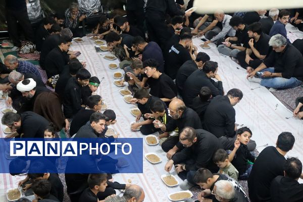 پخت شله مشهدی به مناسبت شب عاشورا 