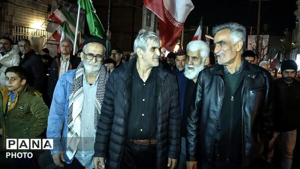 مردم استوار،حماسی و همدل کمال‌شهر؛ در دفاع از اقتدار کشور و اعلام بیعت با رهبری