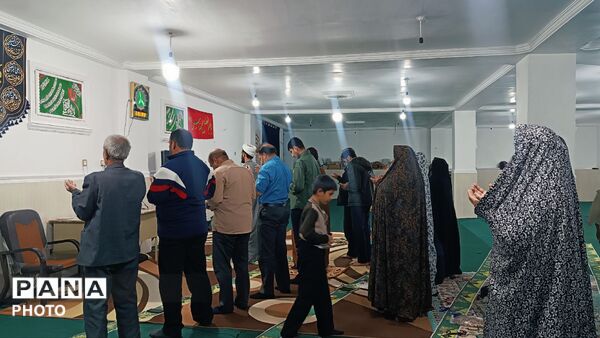 نماز استغاثه به امام زمان برای پیروزی رزمندگان جبهه اسلام در شهرستان مارگون