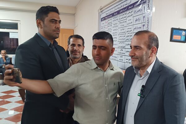 بازدید استاندار کرمانشاه از چند شعبه اخذ رأی