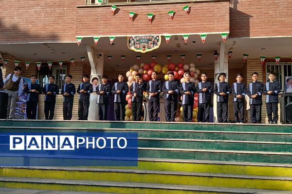 مراسم گرامیداشت روز دانش‌آموز در دبستان پسرانه بنکدار باقرشهر 