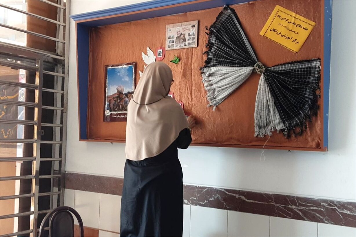دبیرستان فرزانگان قائمشهر به استقبال مهر رفت