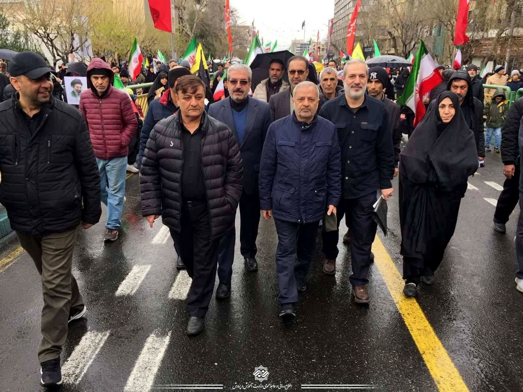 حضور وزیر آموزش و پرورش در راهپیمایی روز جهانی قدس