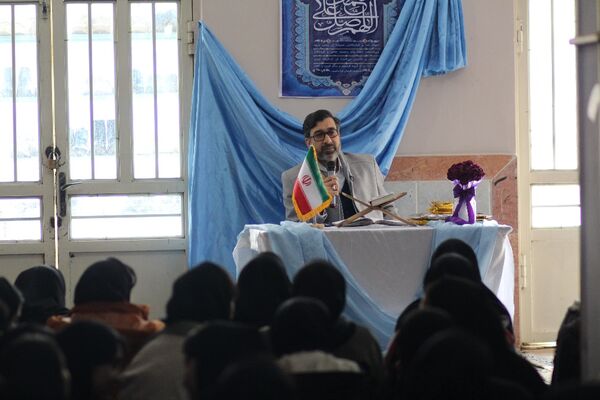 برگزاری کارگاه آسیب‌های اجتماعی در هنرستان ثمین 