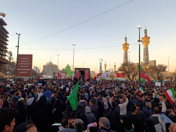 تشییع پیکر شهدا، همراه با اعلام انزجار از اغتشاشات اخیر 