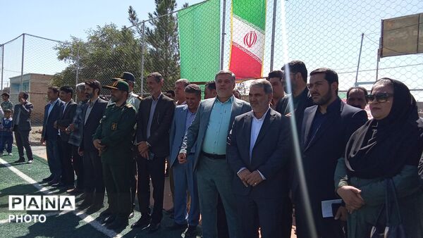 آیین بازگشایی مدارس و افتتاح طرح‌های ورزشی در جلگه رخ  