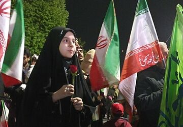 هدیه ای به نام دختر، لبخندی بر لبان مادر