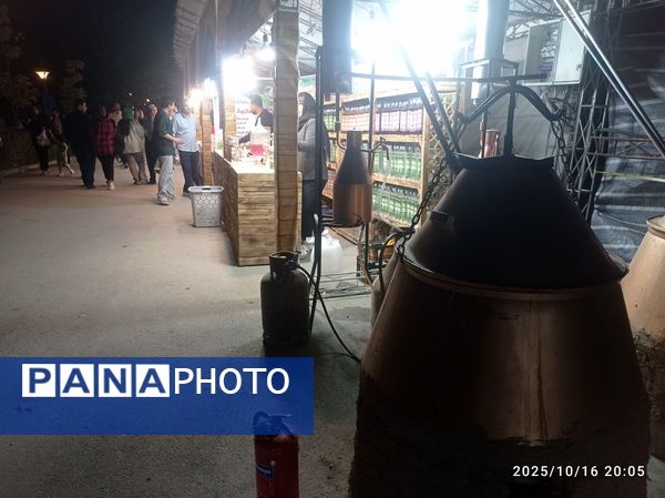  نمایشگاه صنایع دستی و سوغات کرج در کاخ مروارید کرج 