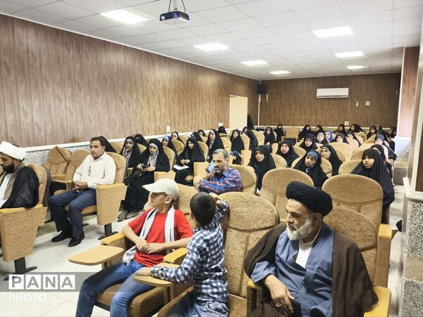 تجلیل از مربیان قرآنی در اختتامیه برنامه اوقات فراغت تابستانی سندرک