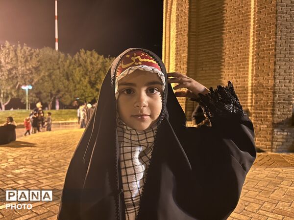 دهه‌نودی‌ها پای کار در تویسرکان