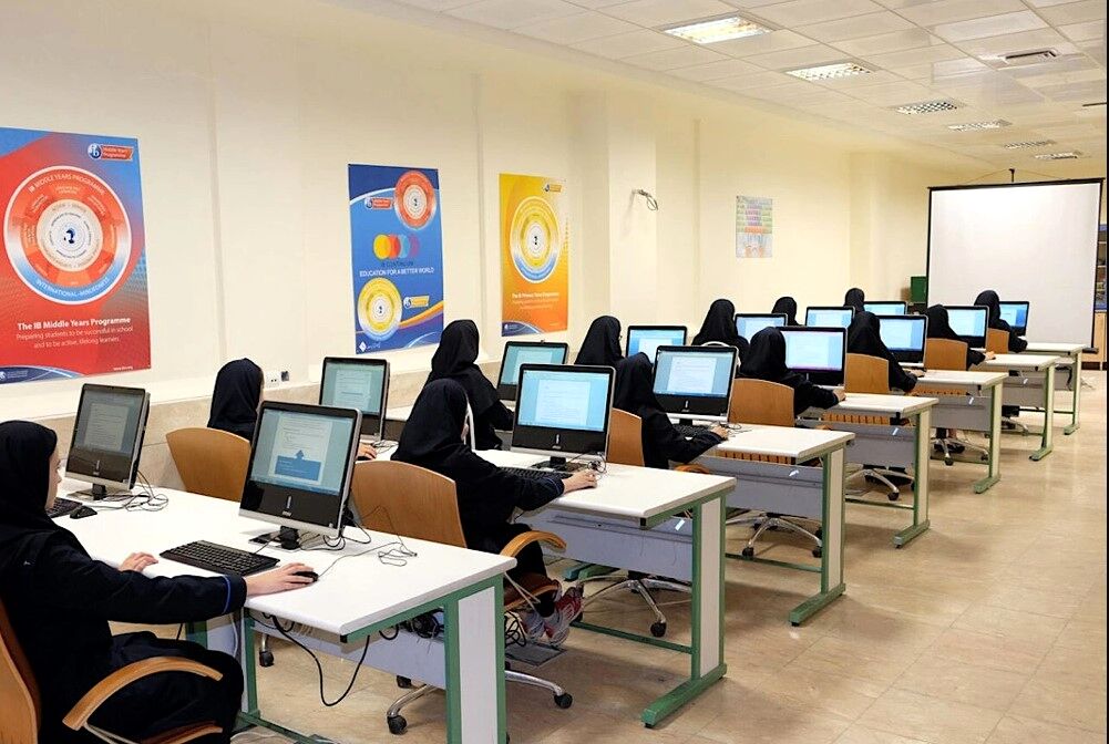 هوش مصنوعی در مدارس؛ ابزار عدالت آموزشی یا تهدید خلاقیت؟