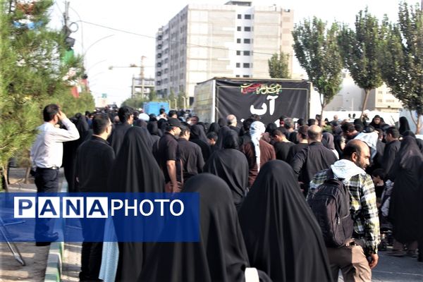 آیین پیاده‌روی اربعین حسینی در بلوار پیامبر اعظم(ص) قم