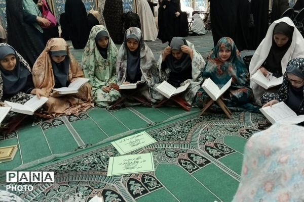 ماه مبارک رمضان، فرصتی برای منور شدن قلوب به نور قرآن