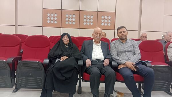 تجلیل از بازنشستگان آموزش و پرورش استان خراسان رضوی