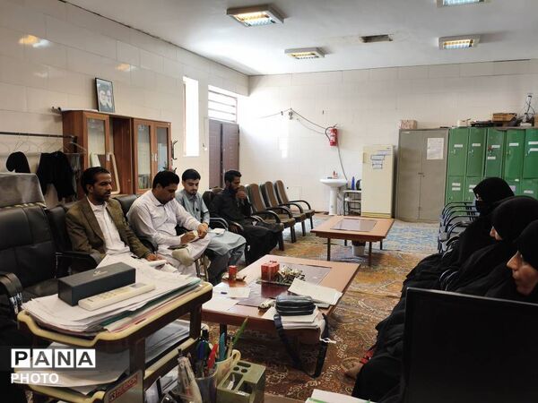 مانور بازگشایی مدارس در شهرستان گلشن؛ پایش آمادگی مدارس برای آغاز سال تحصیلی