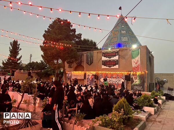 مراسم شیرخوارگان در امامزاده شهرک ینگی امام 
