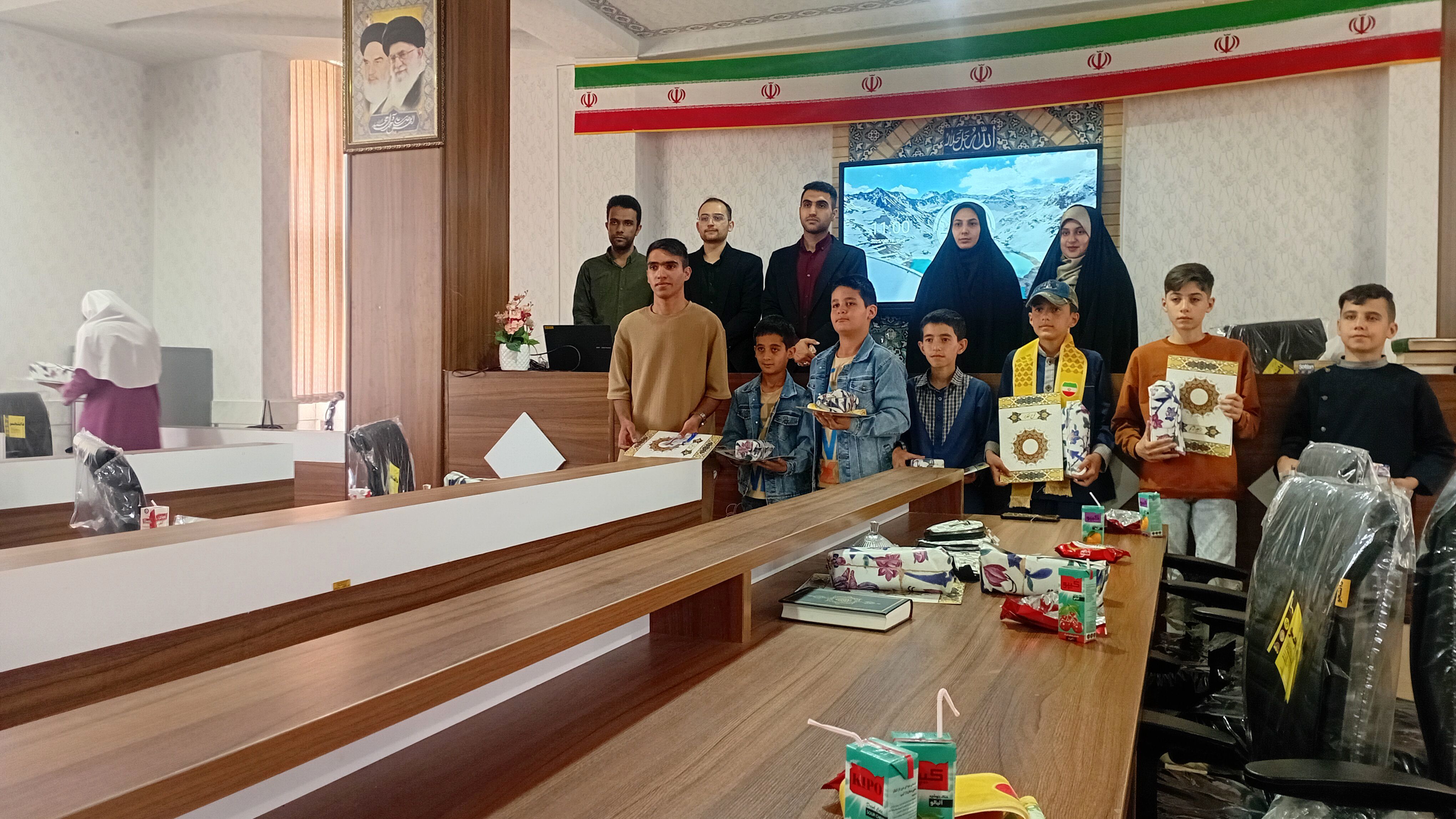 جلسه‌ سفیران رسانه منطقه سامان 