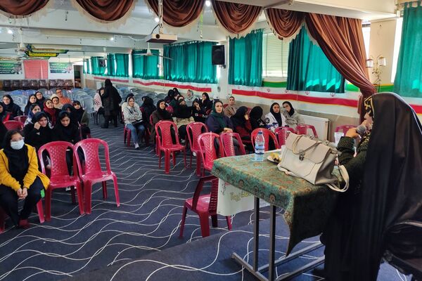 آموزش شیوه‌های افزایش تاب‌آوری در دبیرستان گراشی ناحیه 3 شیراز