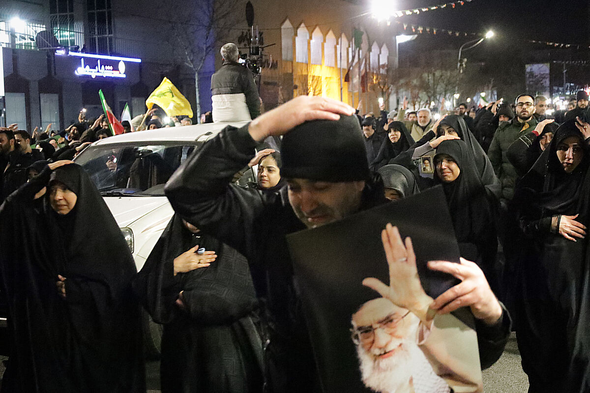 زمان و مکان وداع و تشییع پیکر امام شهید آیت‌الله خامنه‌ای (ره) اعلام می‌شود