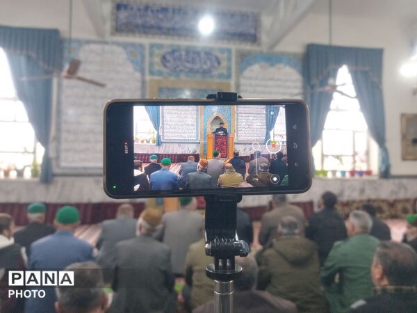 اقامه نماز جمعه عبادی سیاسی در  هفته سوم  ماه مبارک رمضان 