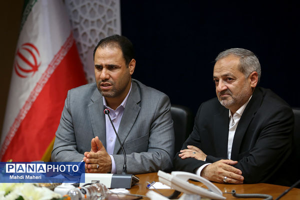 اولین نشست صمیمی وزیر آموزش و پرورش دولت چهاردهم با اعضای شورای معاونان