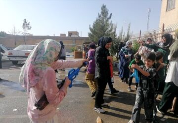 فستیوال رنگ و آب با ایجاد رابطه موثر مادر فرزندی