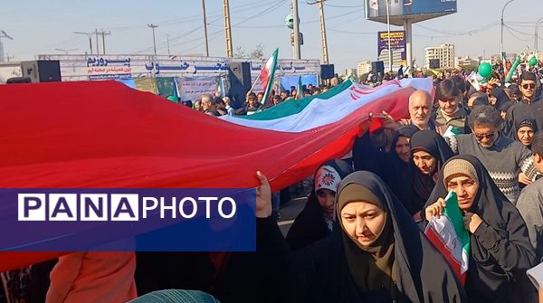 همبستگی و اقتدار خوزستانی‌ها در راهپیمایی 22 بهمن