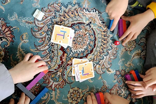 وقتی بازی، کلاس درس می‌شود؛ تجربه‌ متفاوت دانش‌آموزان دبستان آرمان