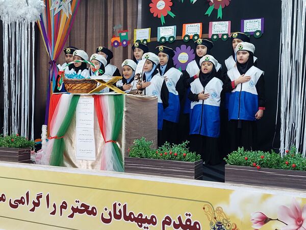 مراسم افتتاحیه سفیران سلامت در دبستان بهار دانش مشهد