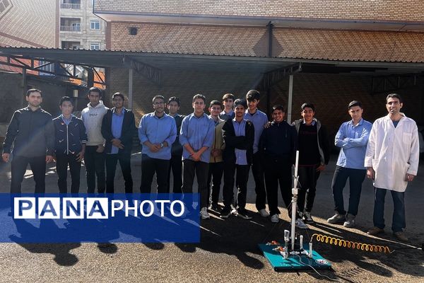 دومین روز از« همایش آشتی با علم» در پژوهش‌سرای دانش‌آموزی کاوش کهریزک 