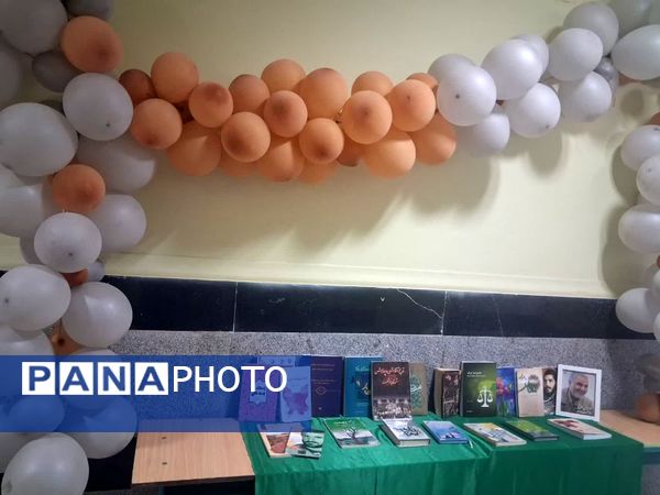 بازسازی کتابخانه مدرسه حضرت خدیجه کبری به‌مناسبت هفته کتاب و کتابخوانی برای ارتقا سطح علمی دانش‌آموزان