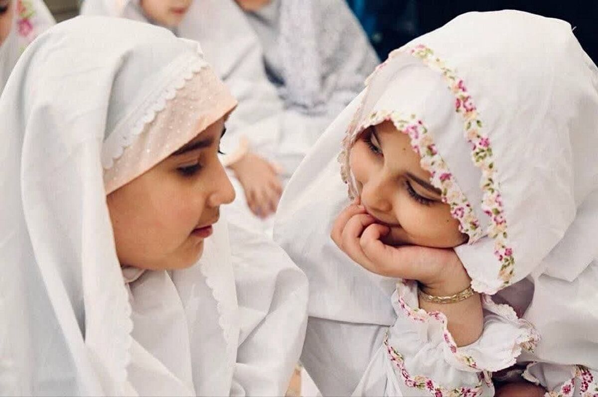 برگزاری آیین جشن تکلیف در حسینیه ثارالله روستای دولت‌آباد شهرستان نمین