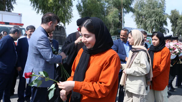 خوش‌آمدگویی مسئولان شهری قم به زائران کریمه اهل بیت(س)