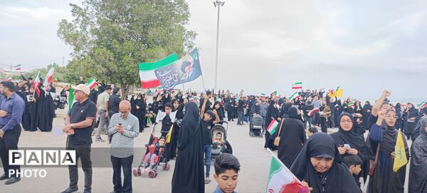 خروش حماسی مردم انقلابی بندرعباس در تجدید میثاق با رهبر جدید انقلاب اسلامی