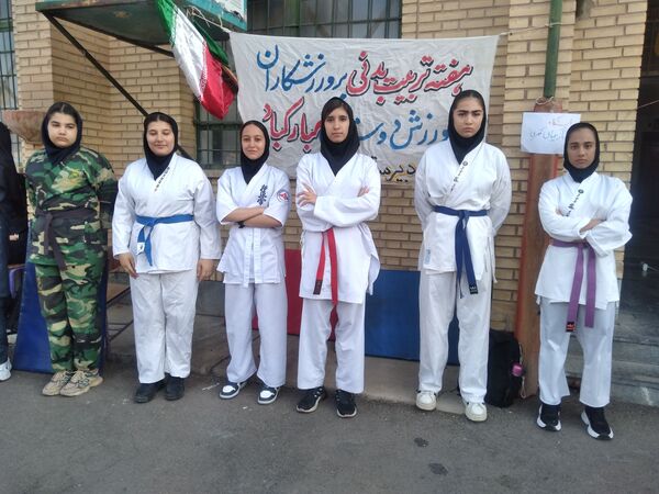 المپیاد ورزشی درون مدرسه‌ای دبیرستان دخترانه عرفان ناحیه سه شیراز